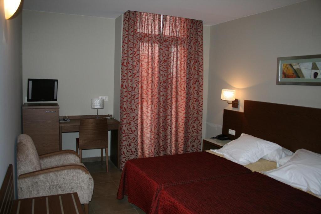 Hotel Ciutat De Carlet Стая снимка
